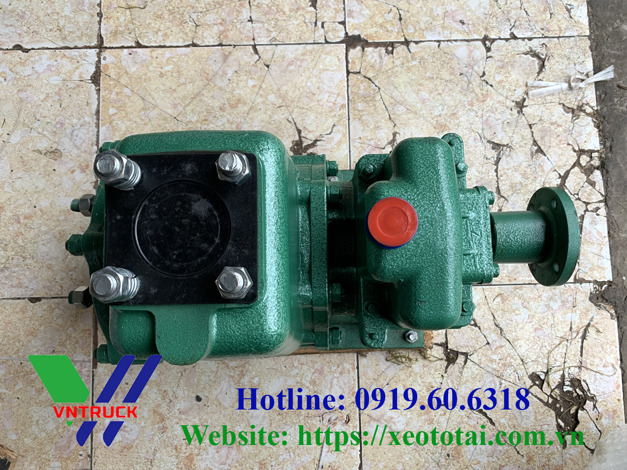 Máy Bơm Xe Phun Nước Rửa Đường 60m3