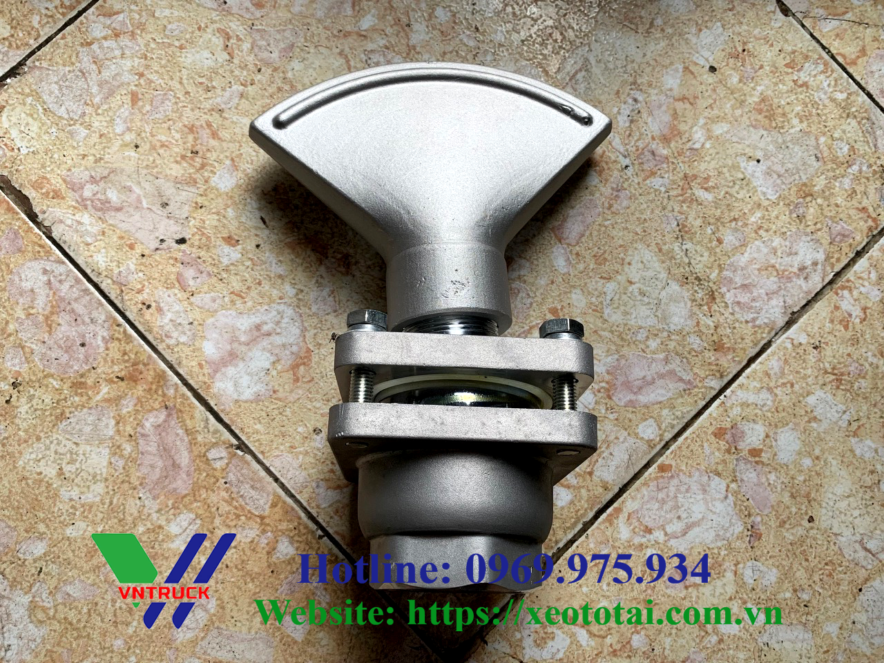 Bép Mỏ Vịt Xe Tưới Nước