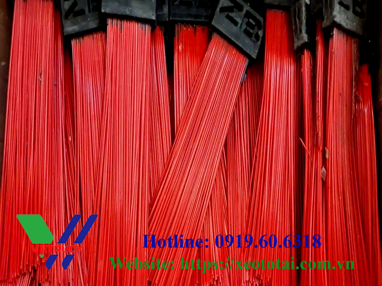 Nan Chổi Nhựa Xe Quét Rác Hút Bụi
