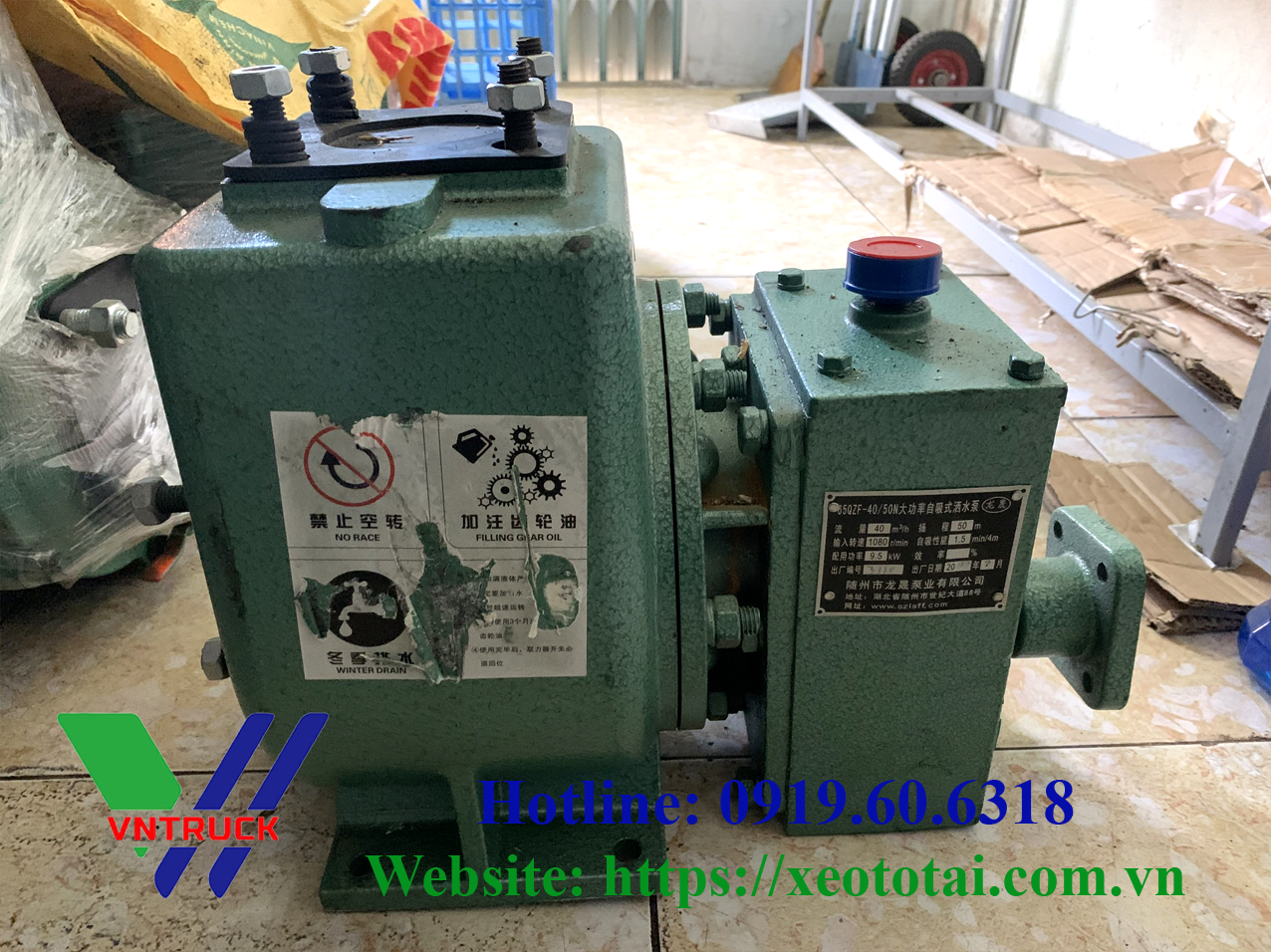 Bơm Nước 40m3 Xe Tưới Cây