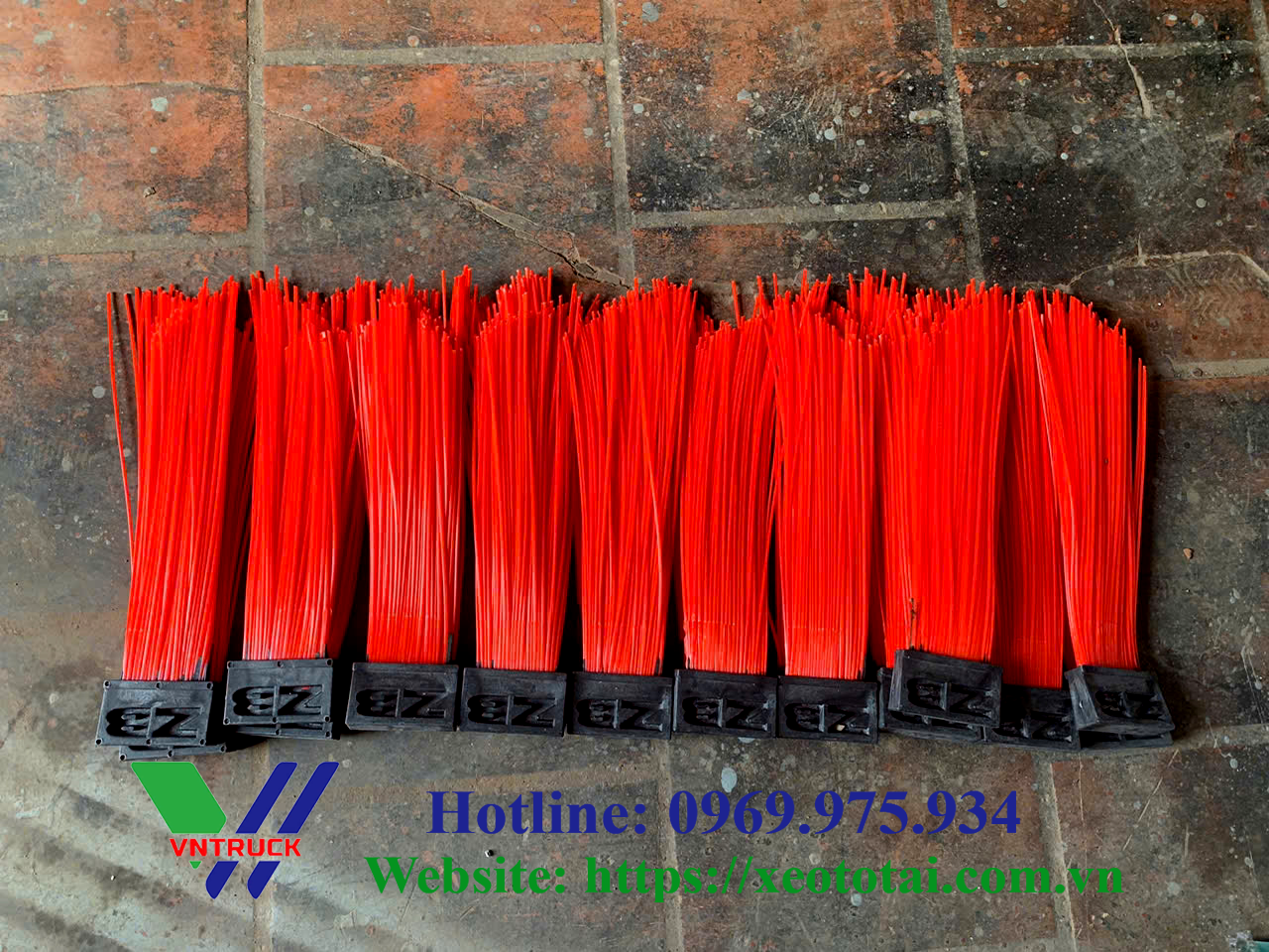 Nan Chổi Nhựa Xe Quét Rác Hút Bụi