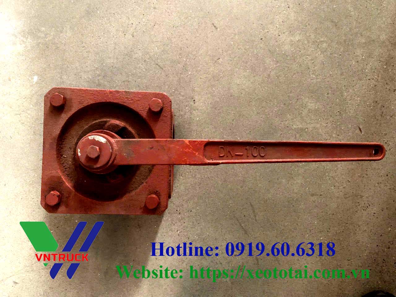 Van 4 Cửa Xe Hút Chất Thải