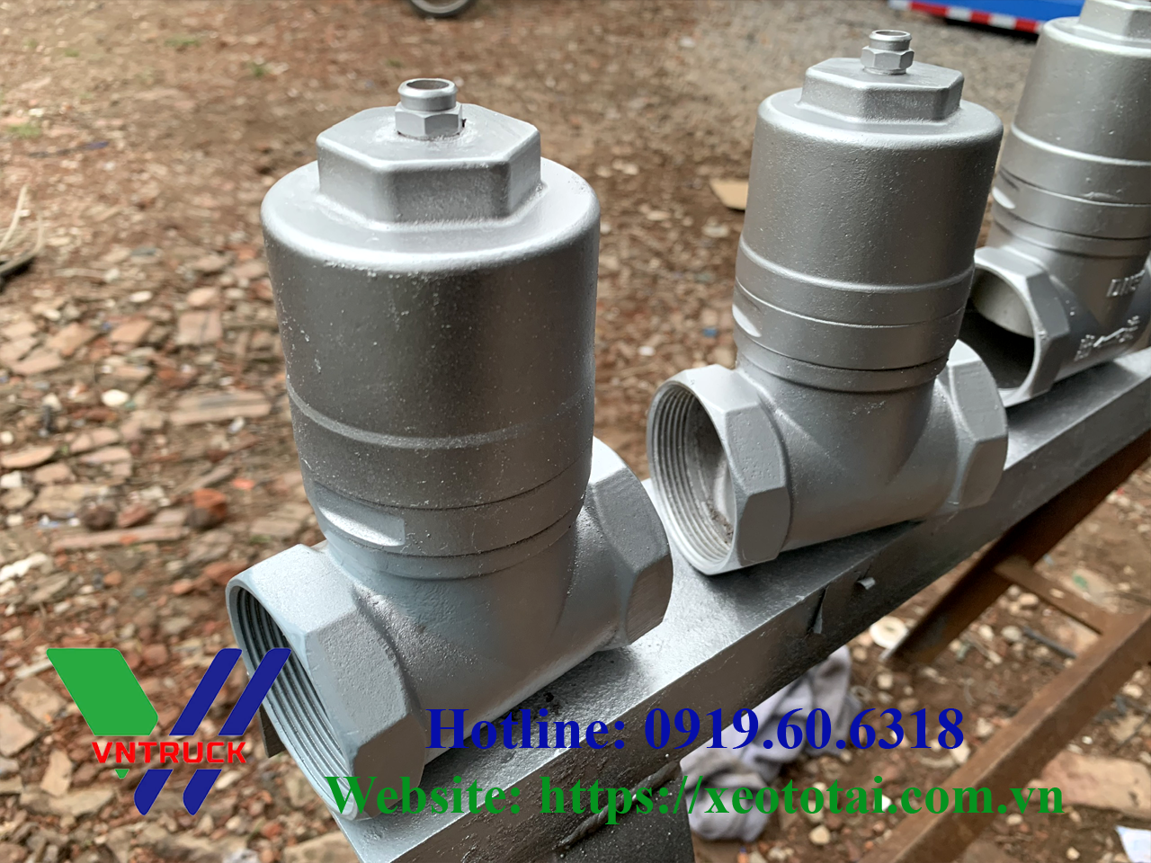 Van Đóng Mở Bằng Hơi Xe Tưới Nước Rửa Đường